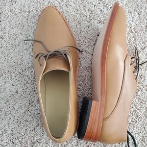 Never worn Nisolo Almond Oxford Shoes 8.5